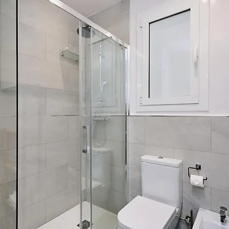 Apartment Around Mistral Pool Barcelona