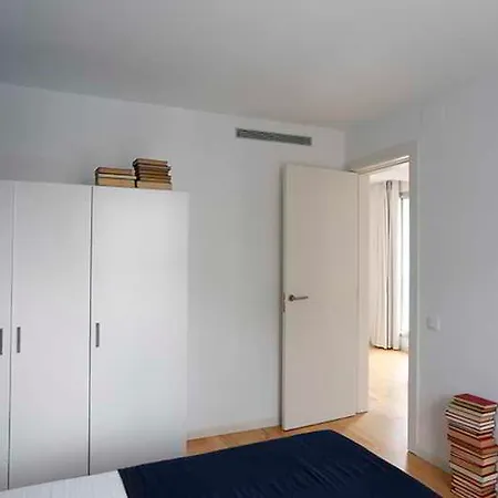 Apartment Around Mistral Pool