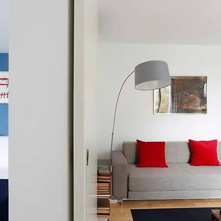 Apartment Around Mistral Pool Barcelona