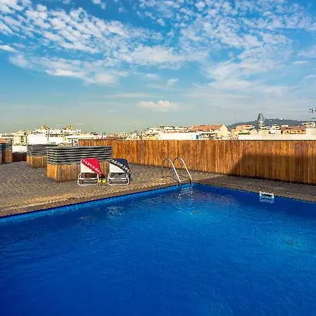Around Mistral Pool Apartment *
